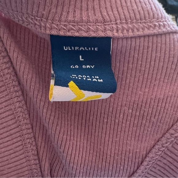 Old Navy - Ultralite & Go-Dry Athletic Tank - Picture 2 of 3